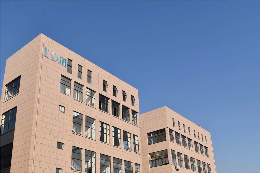 Cosmetic-Bottle-Manufacturer